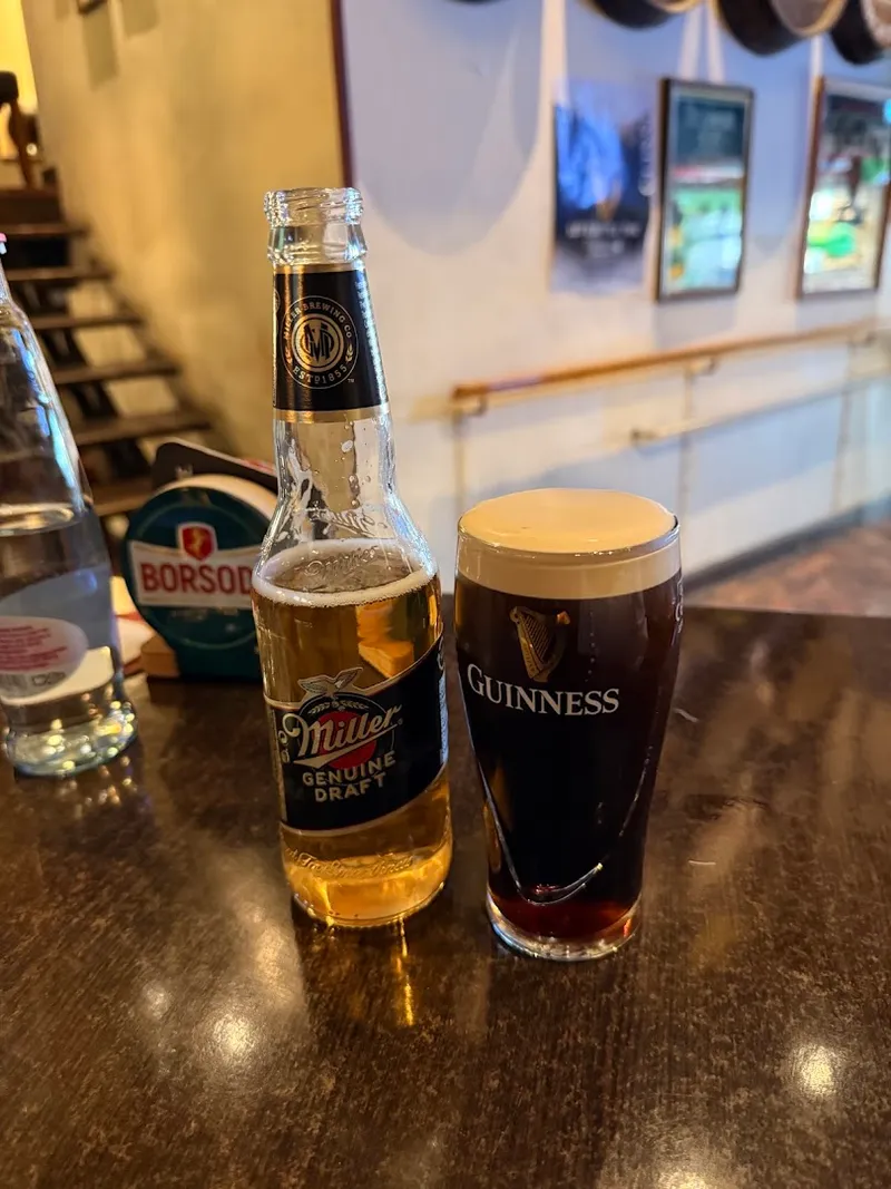 Becket's Irish Bar photo 7
