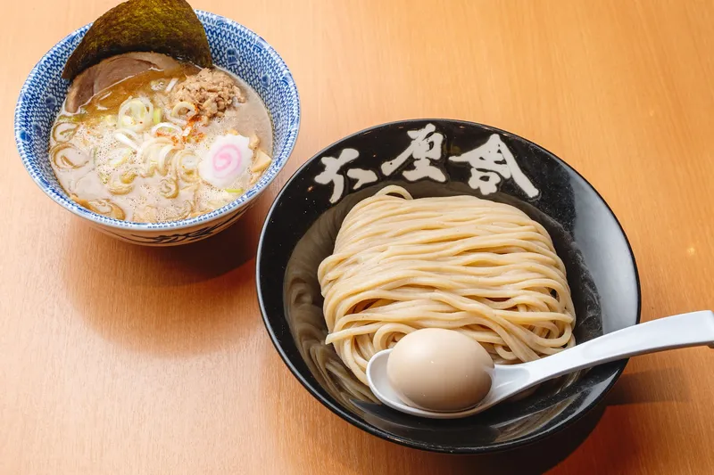 Tokyo Ramen Street photo 9