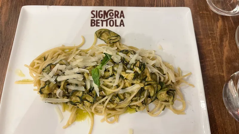Signora Bettola - Napoli (Chiaia) photo 10