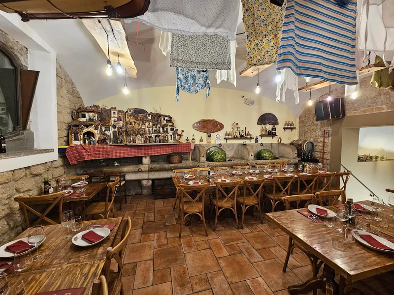 Signora Bettola - Napoli (Chiaia) photo 9