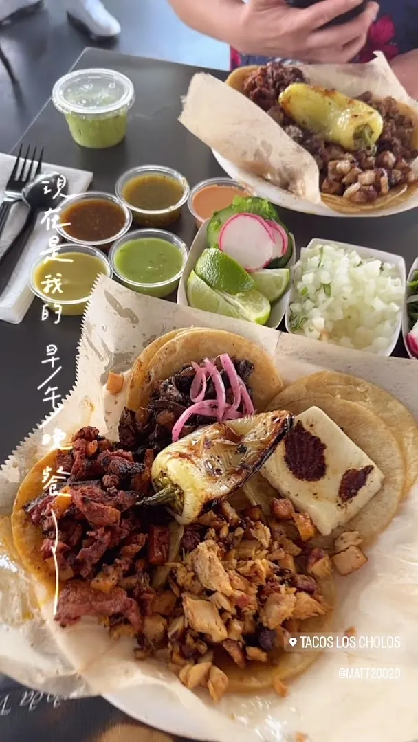 Tacos Los Cholos photo 8