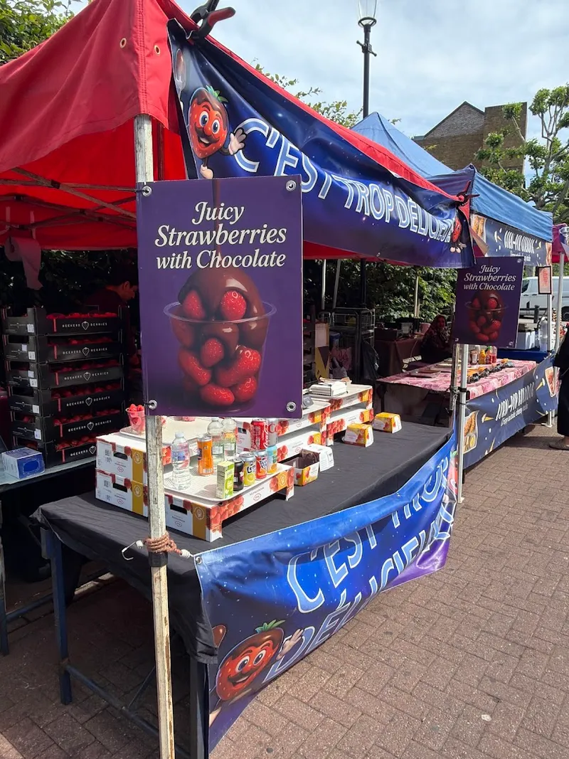 Chocolate Covered Strawberries Stall photo 8