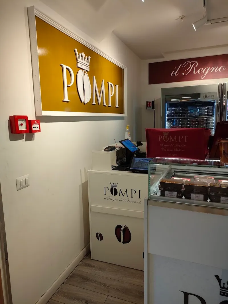 Pompi photo 8