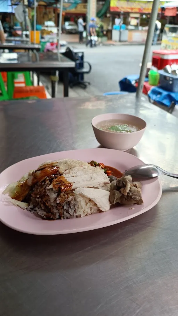 ข้าวมันไก่ทอด สูตรไอ้หลำ foto 8