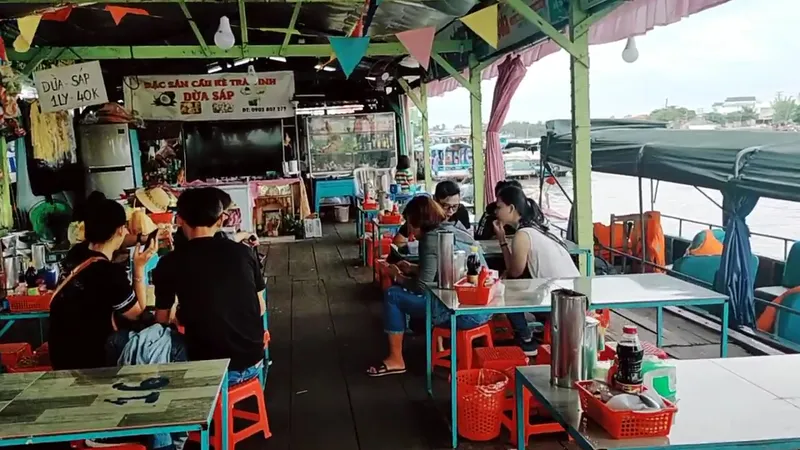 Cai Rang Floating Market photo 8