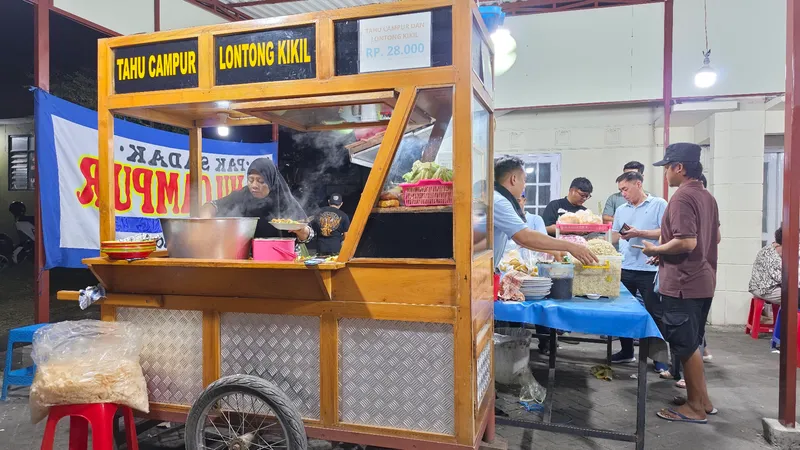Tahu Campur Cak Sadak photo 6
