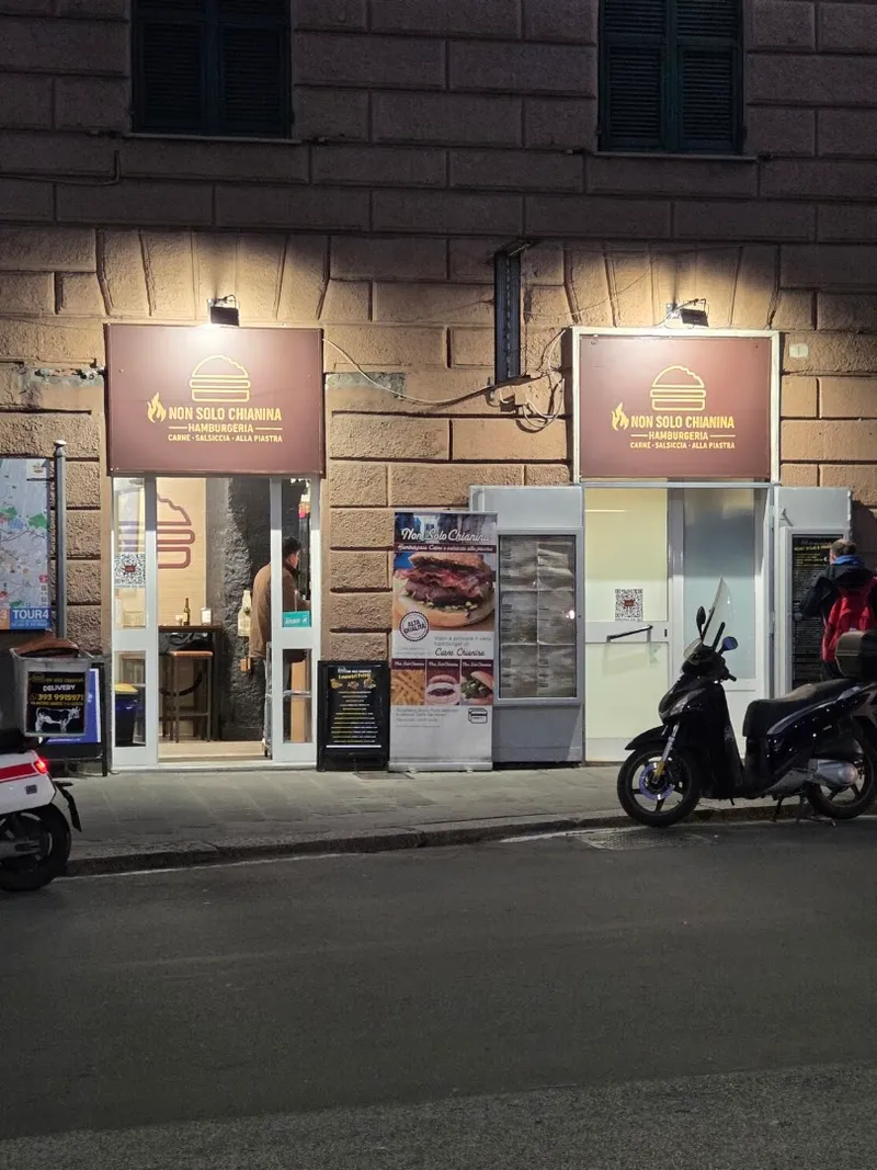 Non scappiamo lì