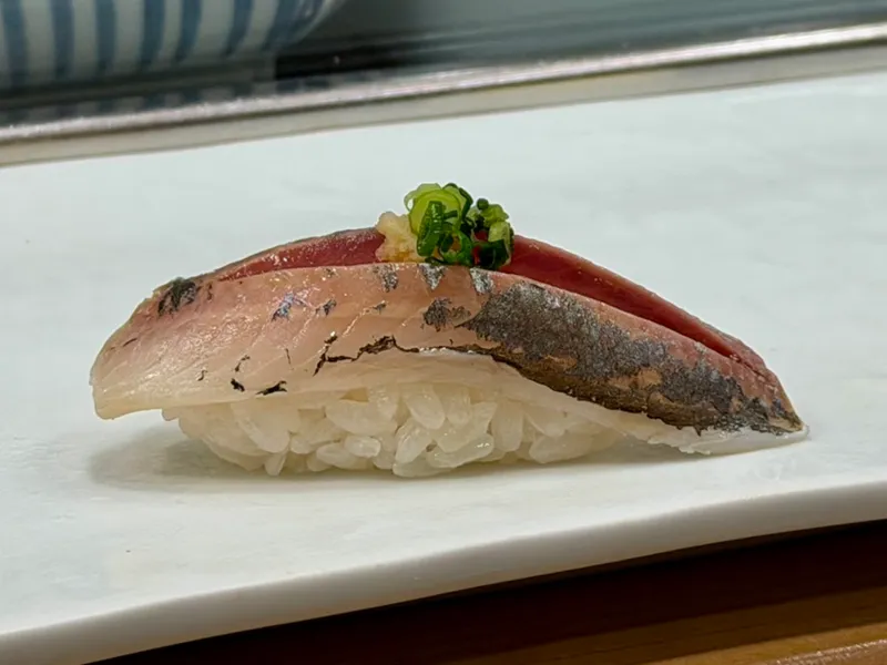 Tsukiji Sushi (unnamed local sushi spot) foto 9
