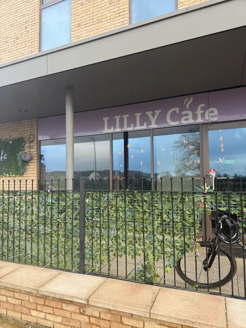 Roly's Cafe photo 9