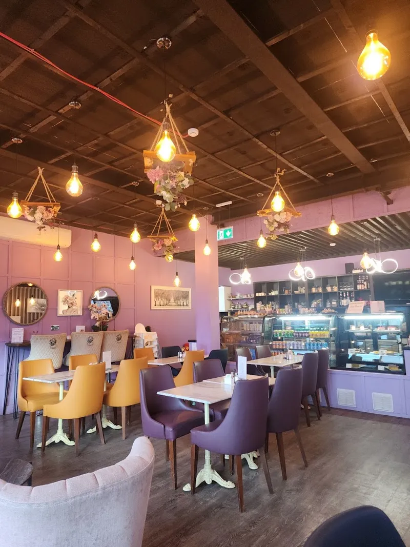 Roly's Cafe photo 10