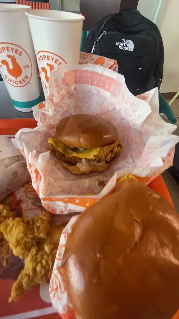 Popeyes photo 8