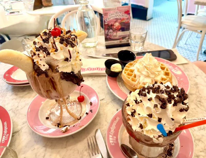 Serendipity 3 photo 7