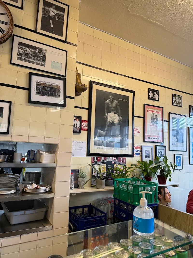 Regency Cafe foto 9
