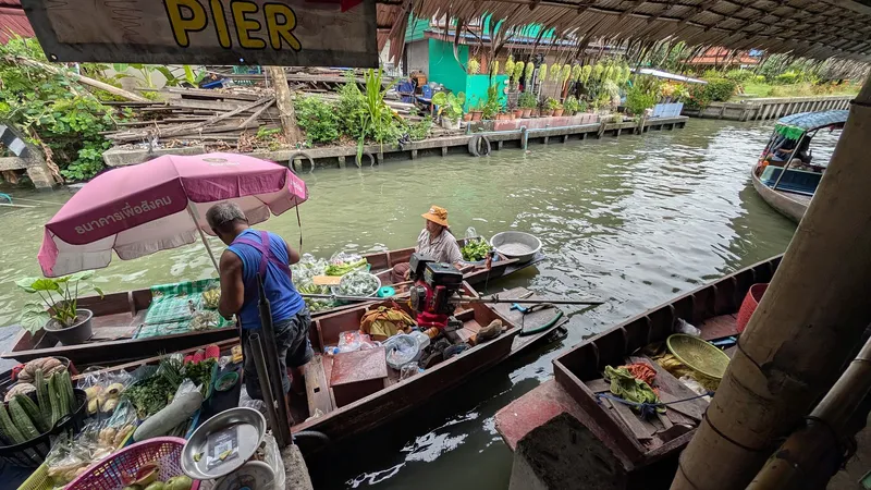 Khlong Lat Mayom Floating Market foto 5