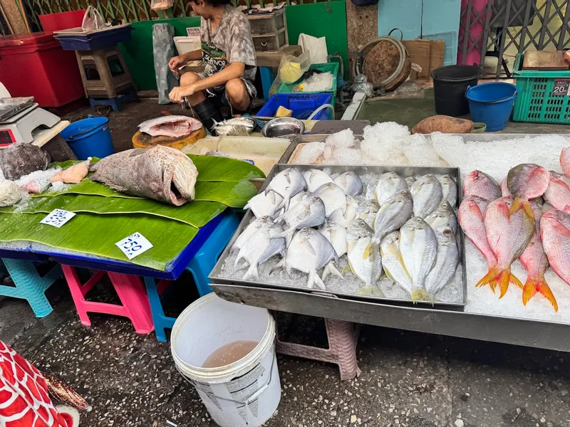Trok Mor Morning Market foto 6