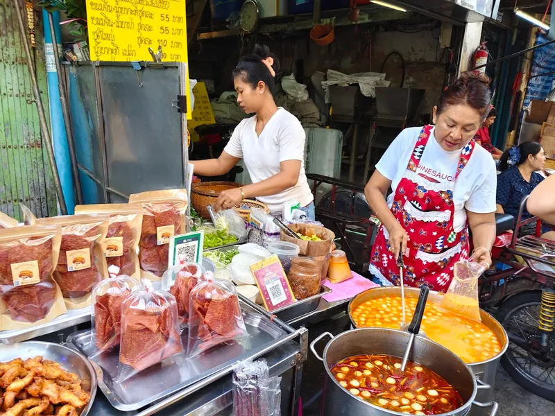 Trok Mor Morning Market foto 5