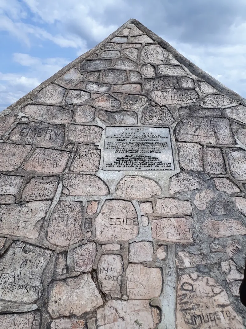 Piramide alla Sorgente del Nilo photo 7