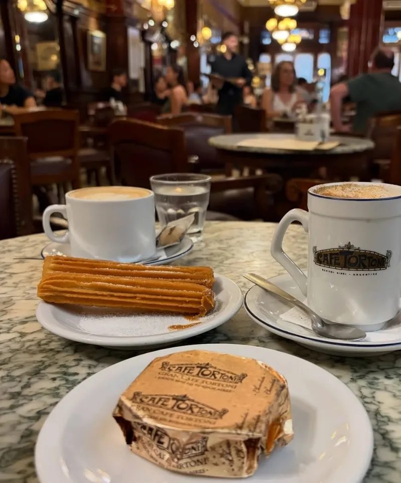 Café Tortoni foto 10