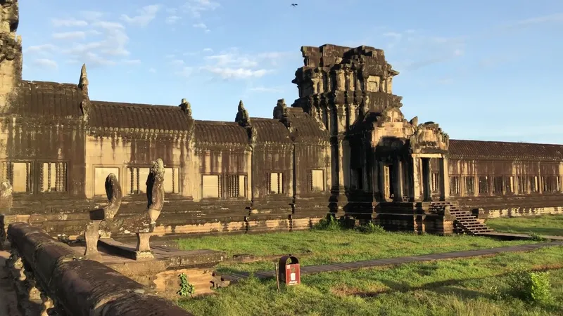 Angkor Wat photo 8
