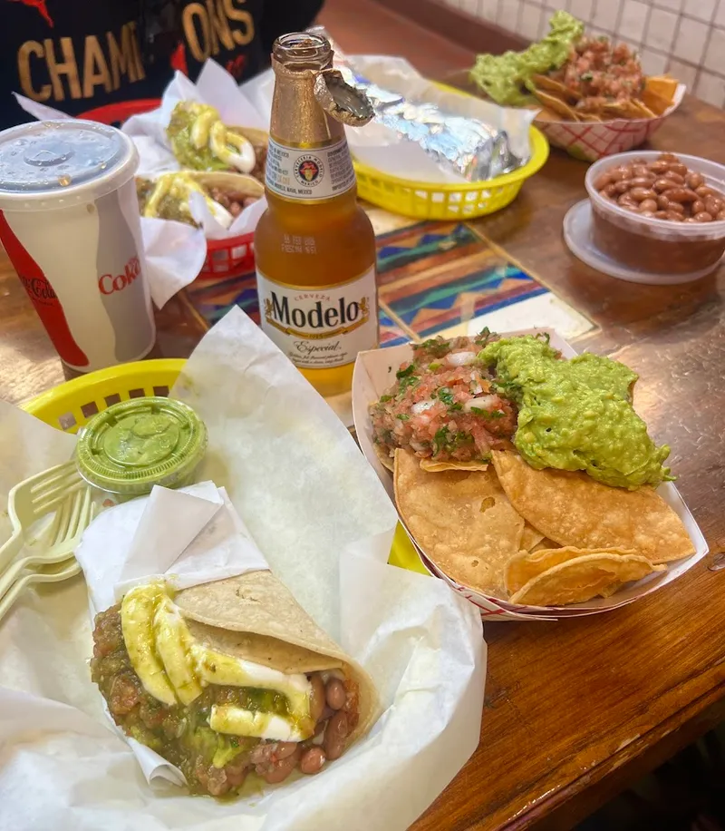 La Taqueria photo 7
