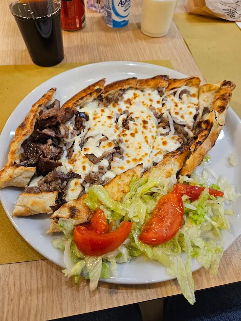 Demir Pizza e Kebab photo 9