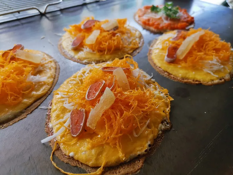 Khanom Buang Yuan Talat Phlu (Vietnamese-Style Crispy Pancake Stall) foto 5