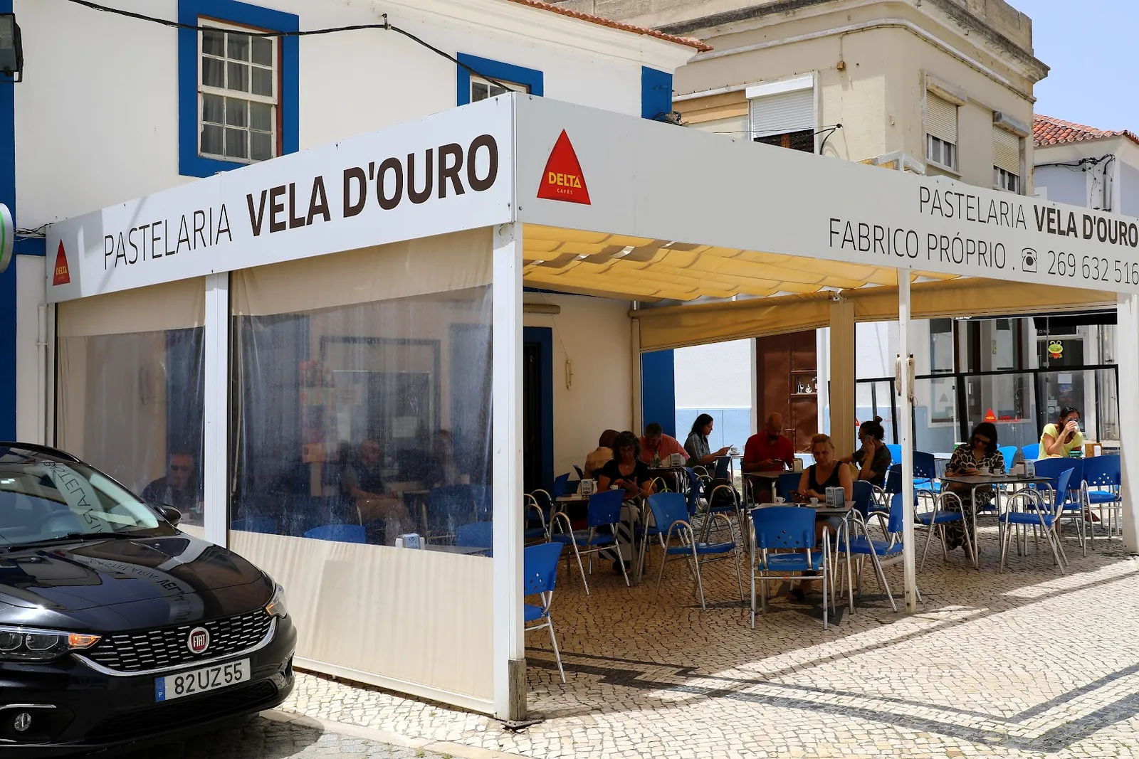 Vaquinhos at Pastelaria Sines