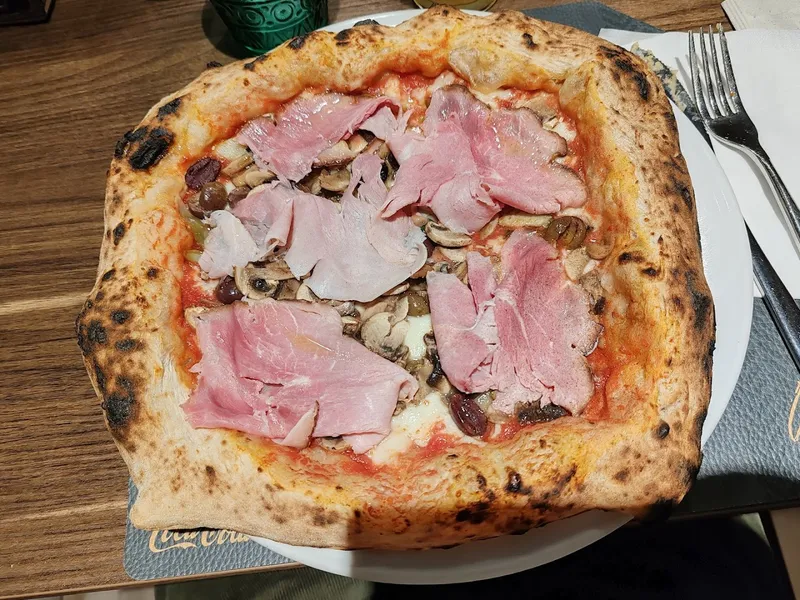 Sasà Martucci - Pizzeria I Masanielli photo 10