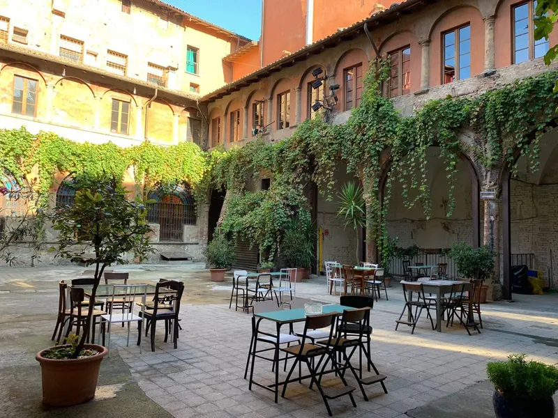 La Cantinella