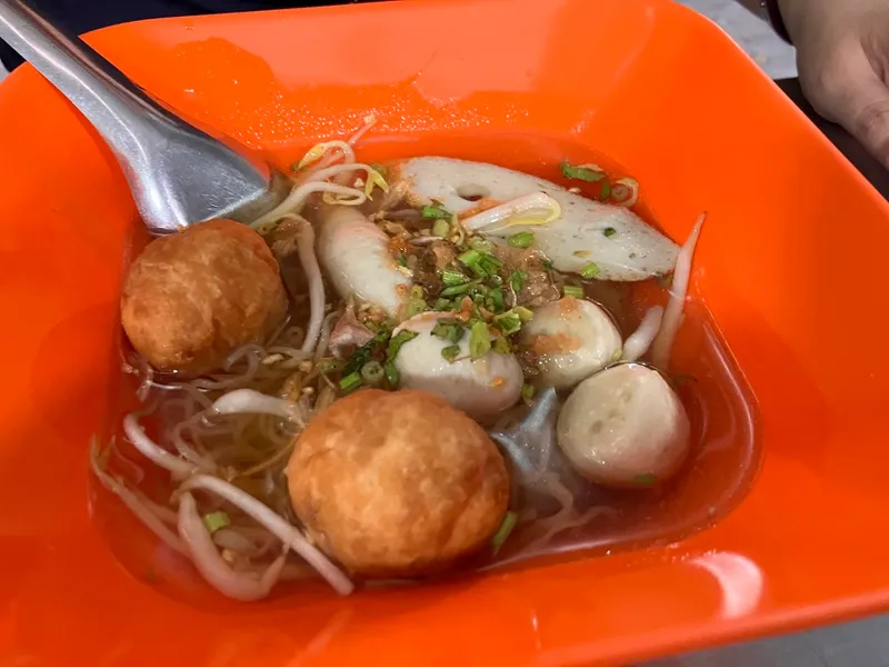 Chom Yut Grilled Pork Ball (จอมยุทธ์ลูกชิ้น) photo 5