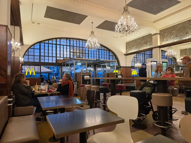 McDonald's Porto Imperial photo 9