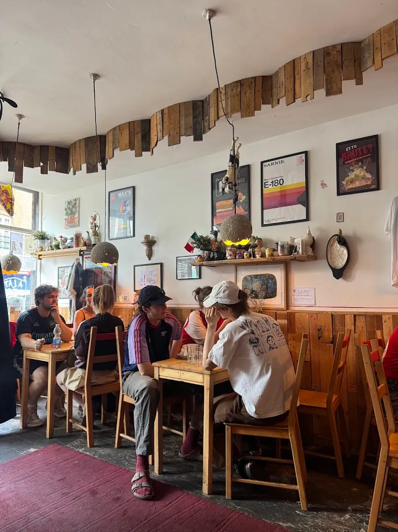 Max's Sandwich Shop photo 7