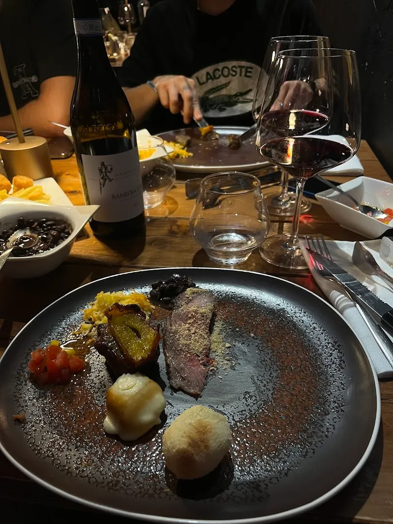 Leitao photo 10