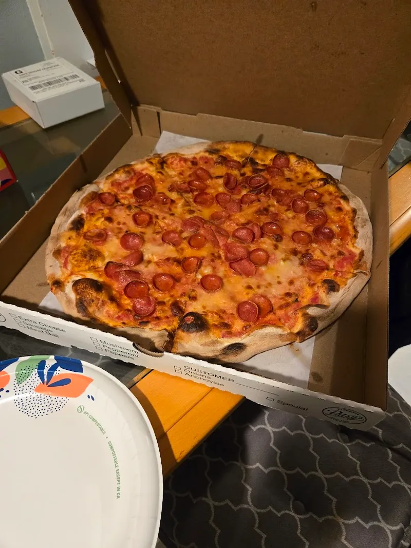 Patsy's Pizzeria foto 10