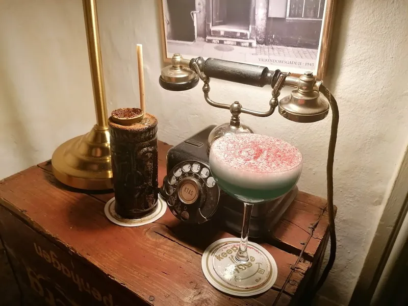 Balderdash photo 10