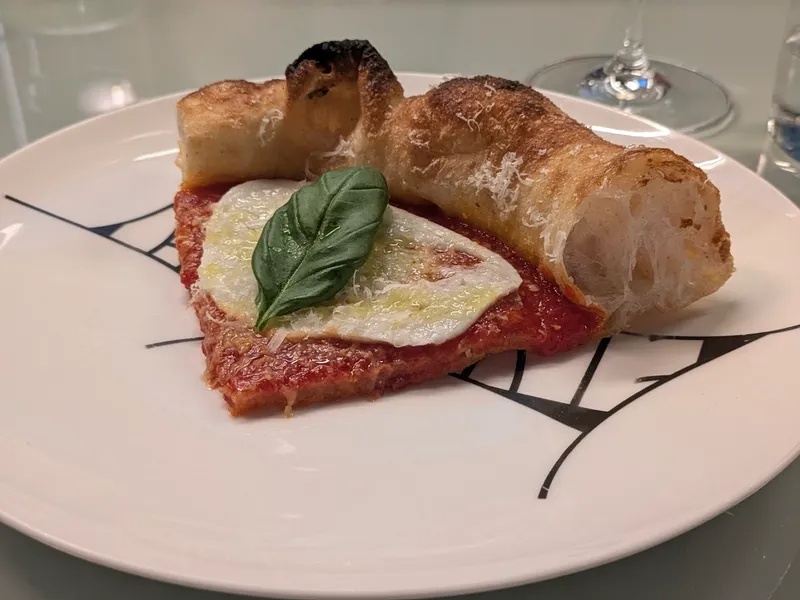 CONFINE - PIZZA E CANTINA foto 8