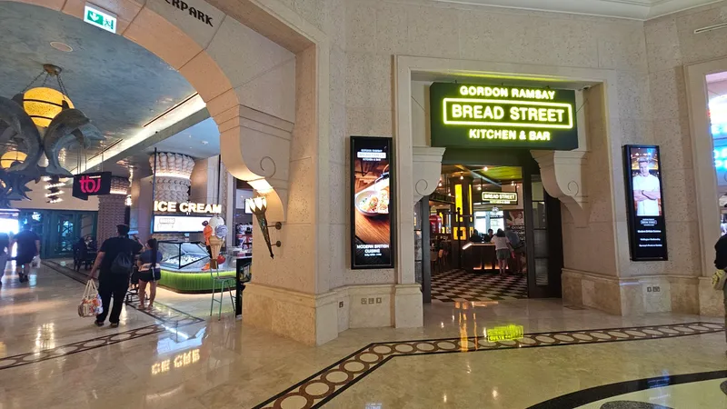 Gordon Ramsay's Bread Street Kitchen & Bar photo 9