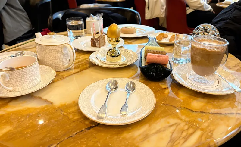 Cakes & Bubbles photo 10