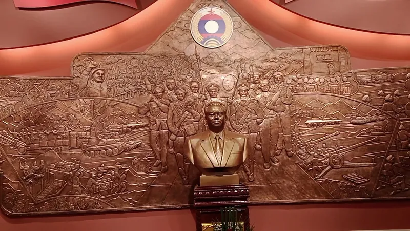 Museum of the History of the Lao Army foto 8