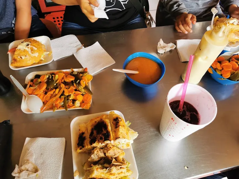 Tortas Locas (Original since 1970) foto 10