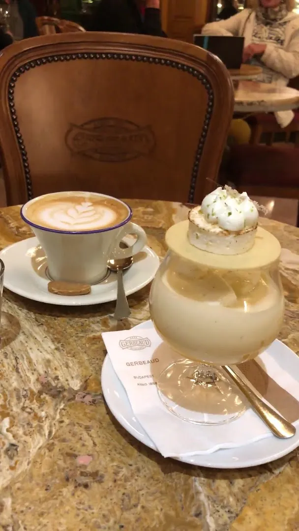 Café Gerbeaud foto 8