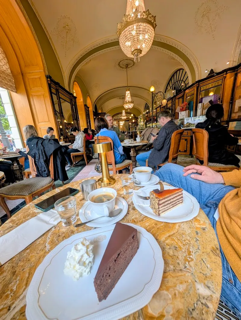 Café Gerbeaud foto 5