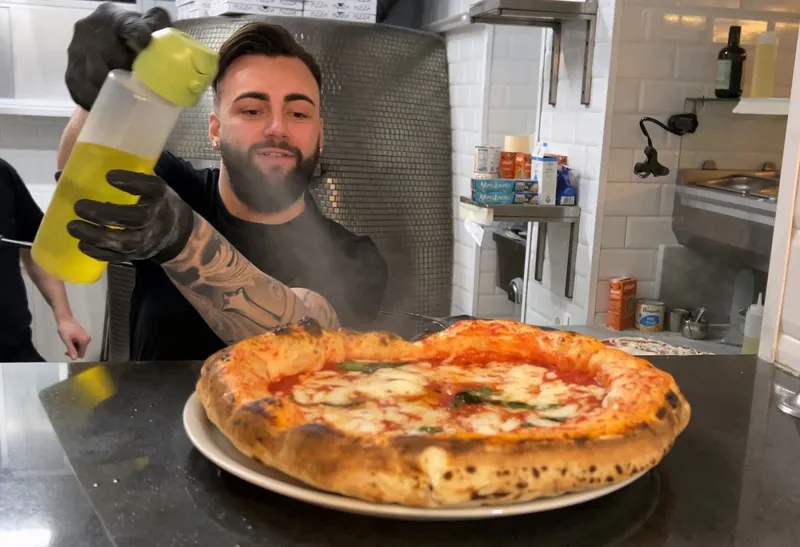 Pizzeria & Friggitoria Hermanos foto 7