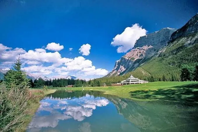 Fairmont Banff Springs photo 8
