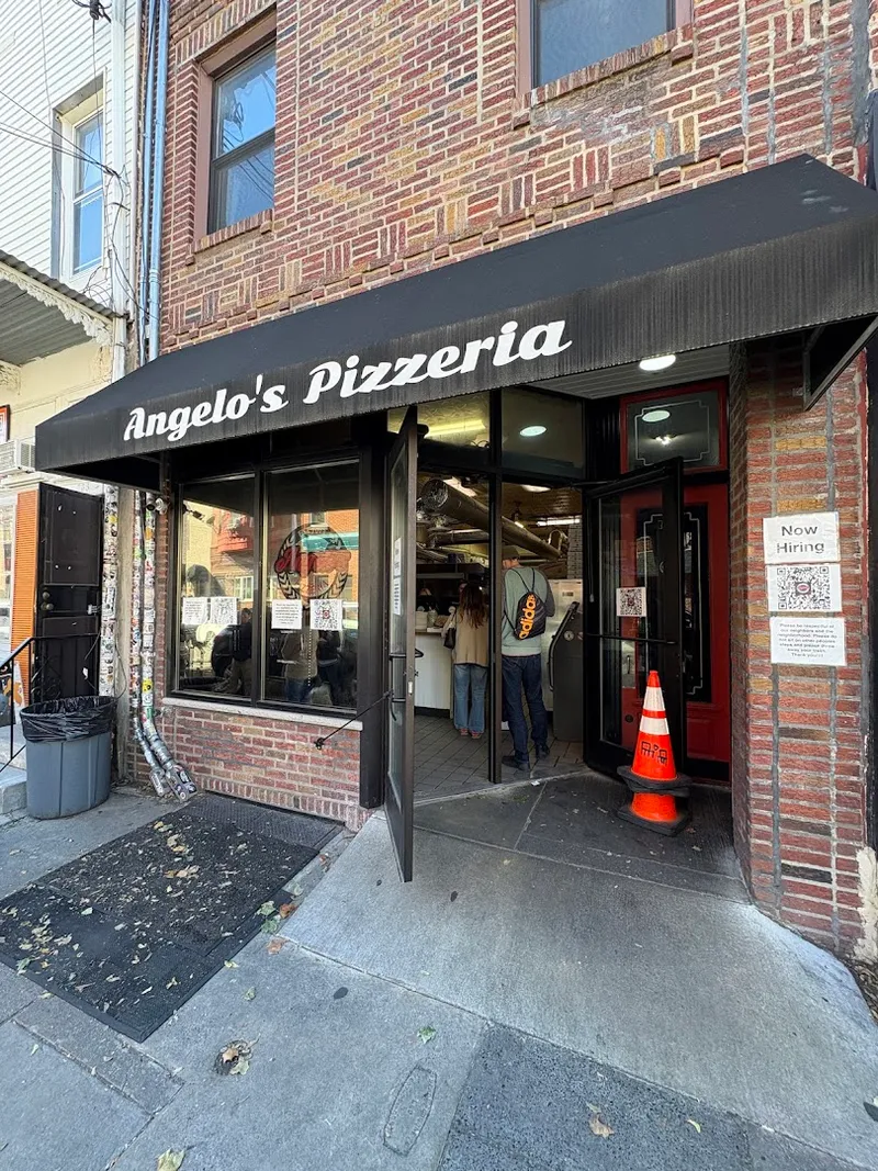 Angelo's Pizzeria foto 10
