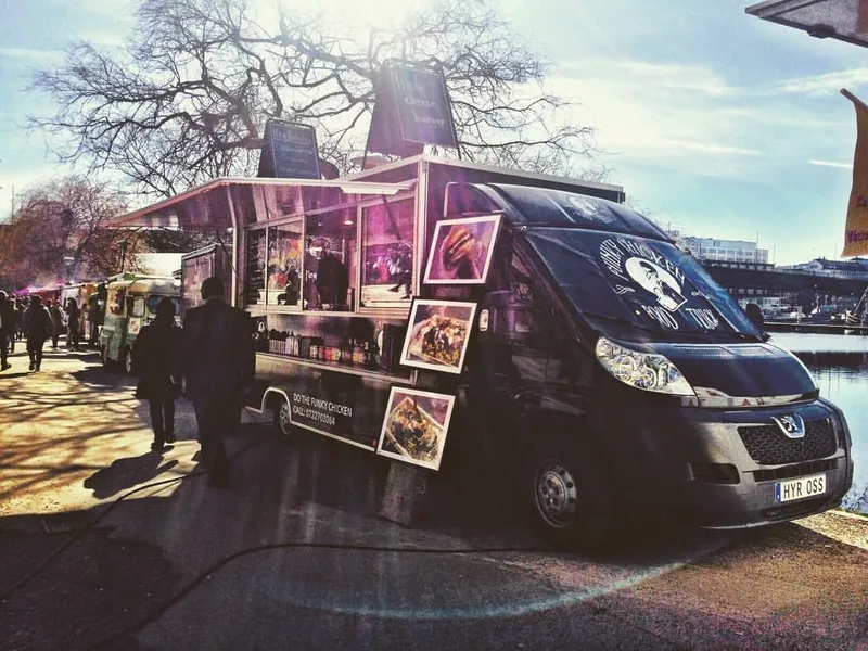 Funky Chicken Food Truck foto 5
