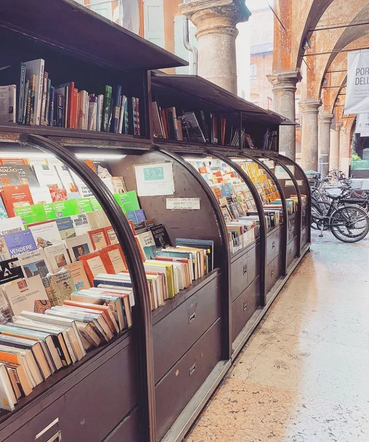 Libreria foto 5