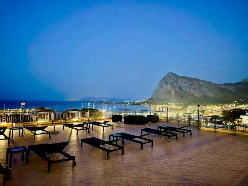 Hotel Panoramic photo 10