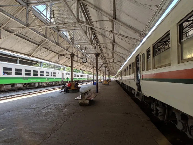 Yangon Central Railway Station foto 10