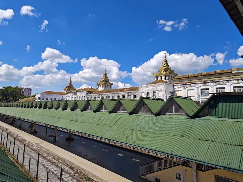 Yangon Central Railway Station foto 9
